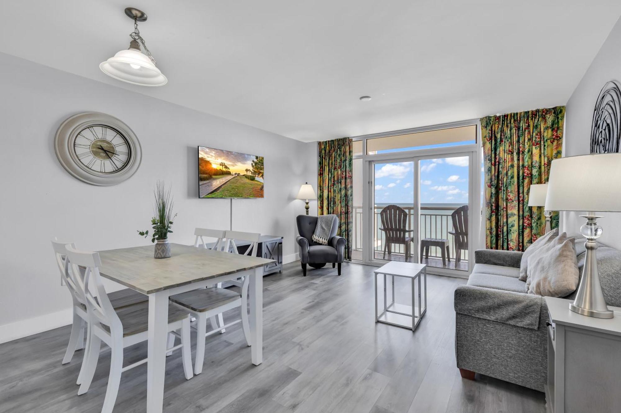 Atlantica Beachfront Getaway 默特尔比奇 外观 照片